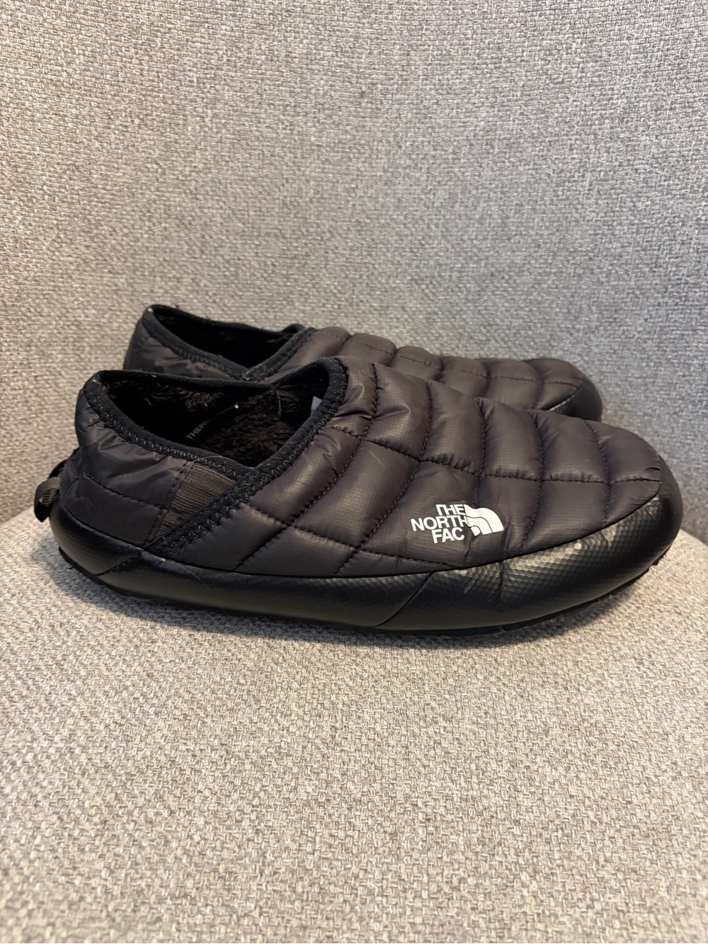 THE NORTH FACE- woman’s 10 ThermoBall Traction Mule, black